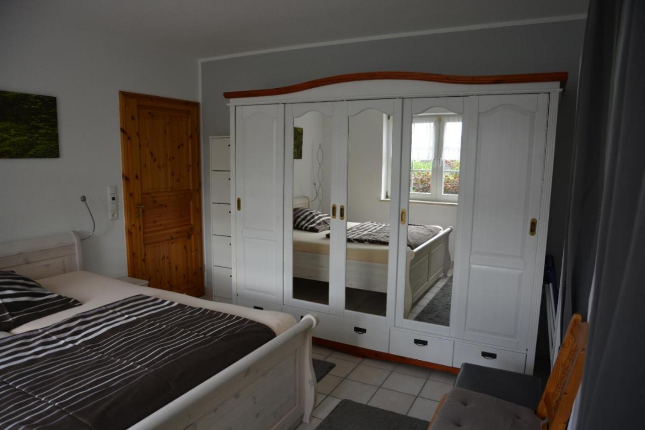 Moin, Moin & Ahoi! Apartment Kiel Luaran gambar