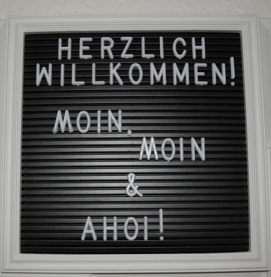 Moin, Moin & Ahoi! Apartment Kiel Luaran gambar